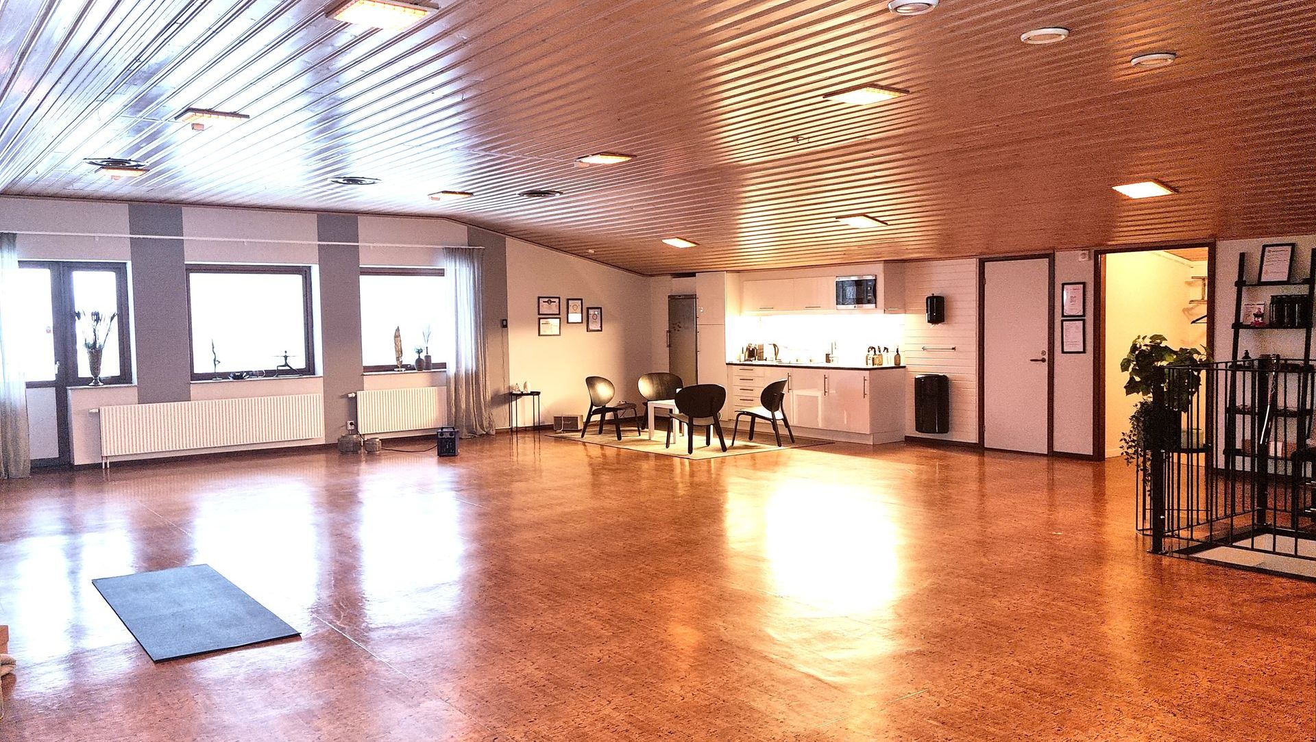 ÖV - Kontor och studio (Rabatterad hyra)