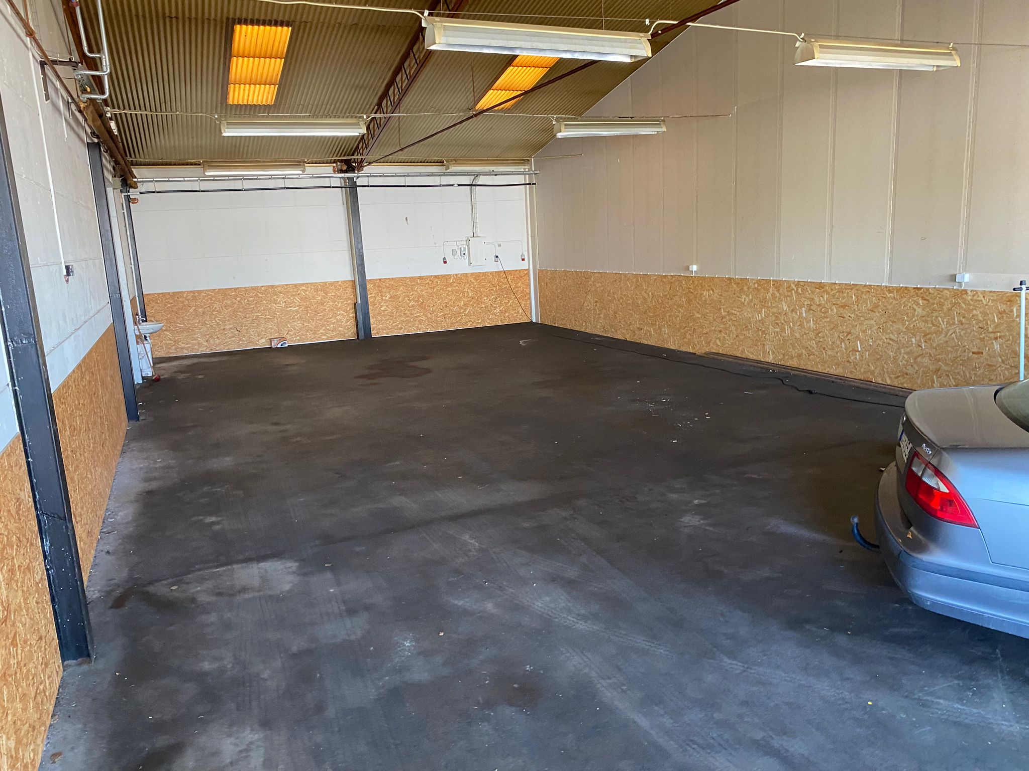 F13A - Garage/verkstad/lager